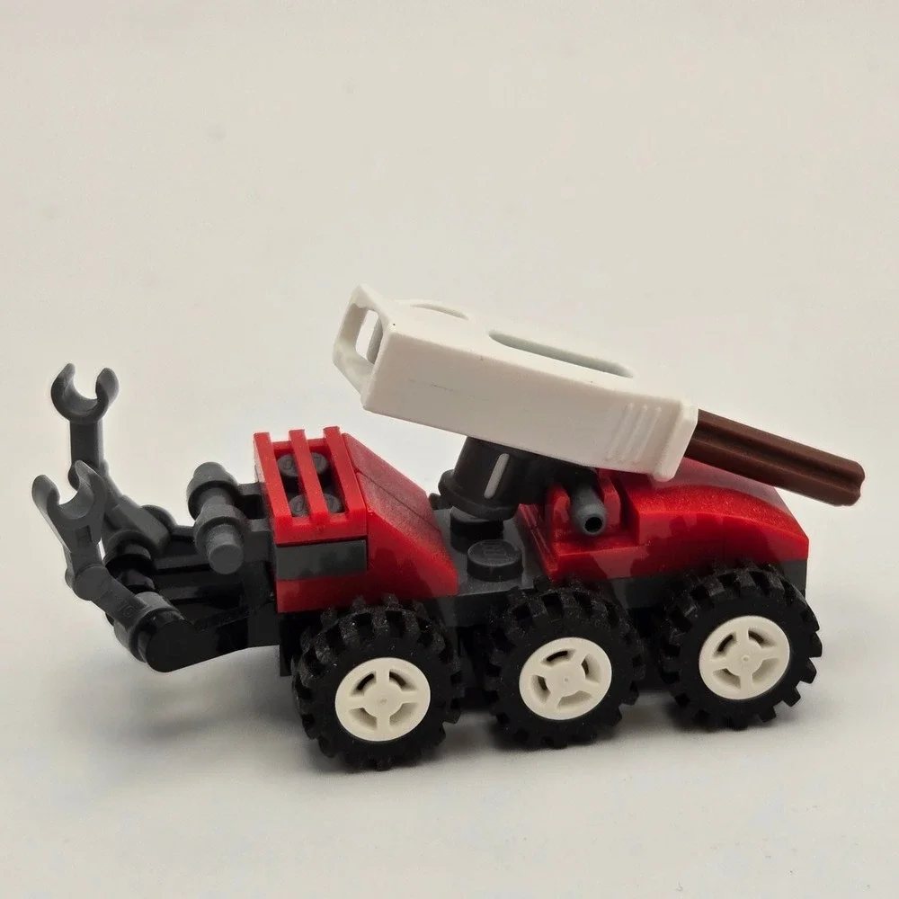LEGO Solar Explorer Life on Mars Space Mini Vehicle Building Toy 2001 - Picture 2 of 7